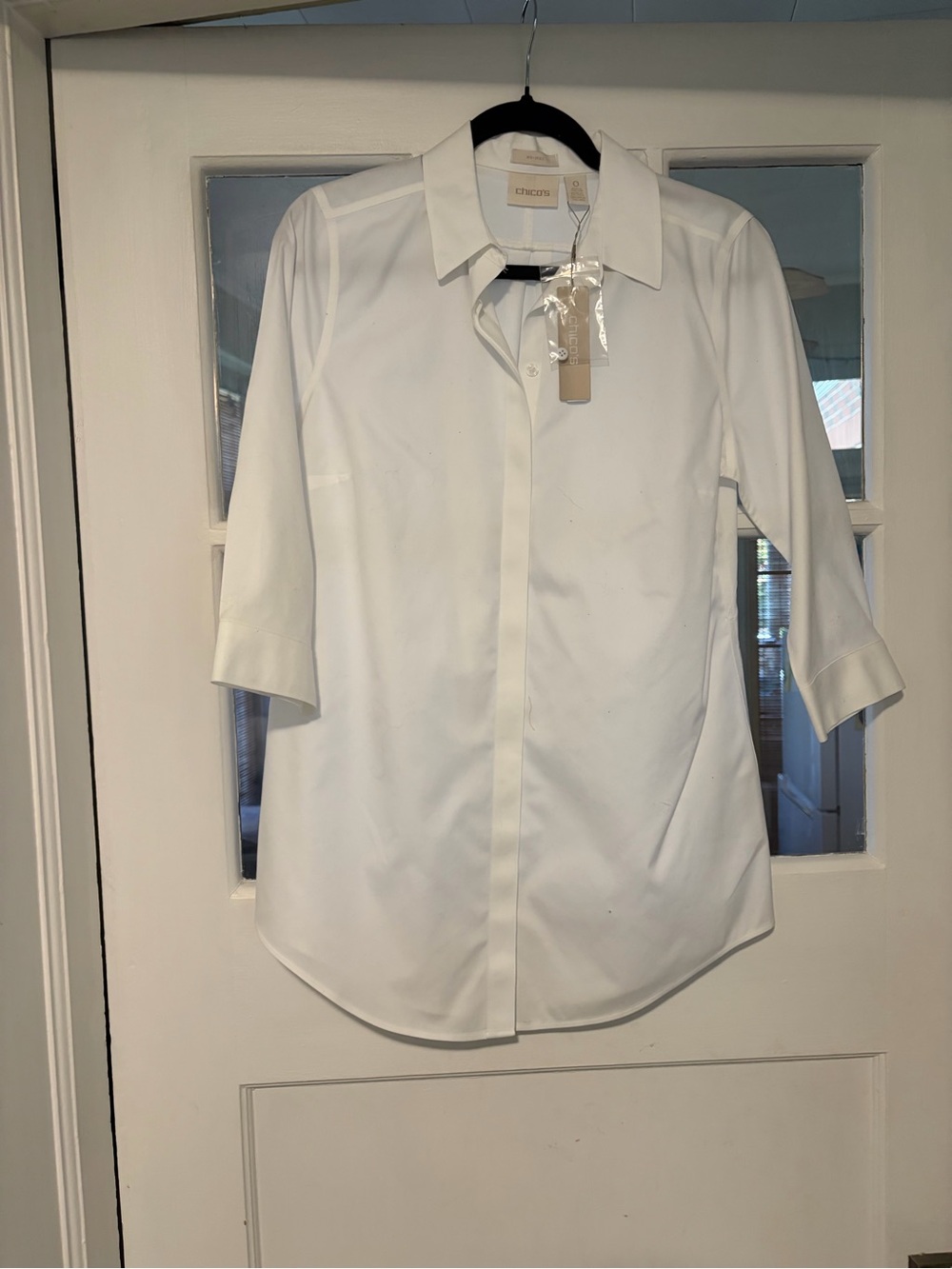 Chico's White Button-Front Tunic Shirt nwt.